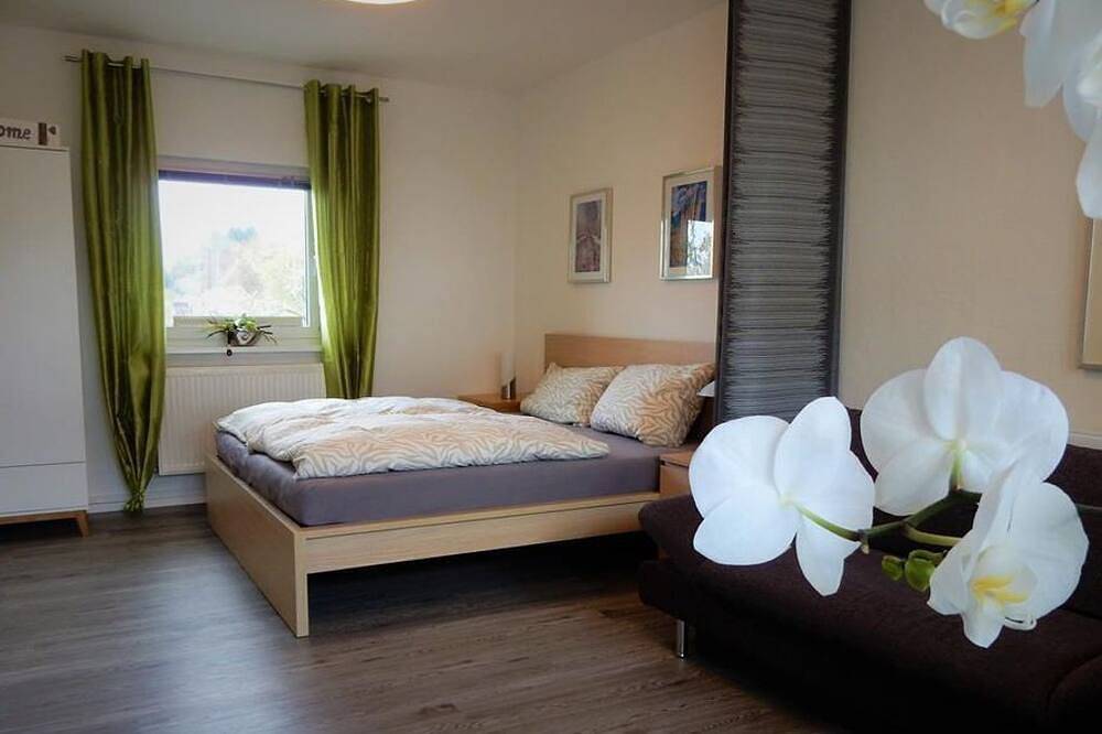 Ganze Wohnung, Ferienwohnung Zur Höchst - Appartement/Fewo, Dusche oder Bad, 1 Schlafraum in Wittlich, Bernkastel-Kues & Umgebung