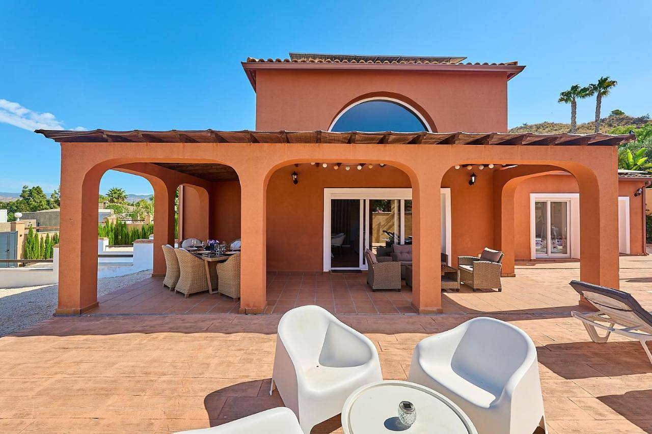 Casa Solera, Luxe nieuwe villa Busot, Alicante in Busot, Costa Blanca
