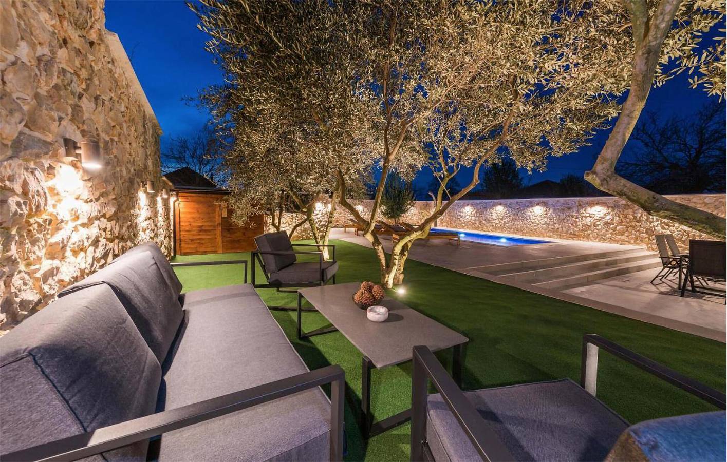 Appartement spacieux avec piscine et Wi-Fi in Nin, Région de Zadar