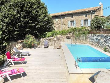 Location de vacances pour 2 personnes, avec piscine à Venterol