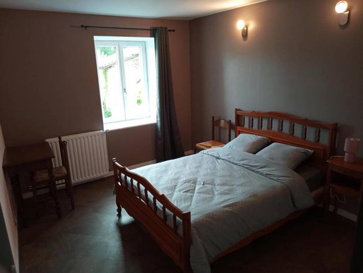 Gîte pour 6 personnes, avec terrasse à Peyrilhac - 2