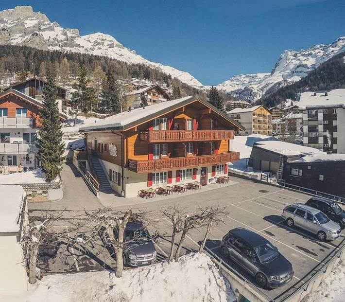 Chambre d’hôte pour 2 personnes, avec terrasse à Loèche-les-Bains