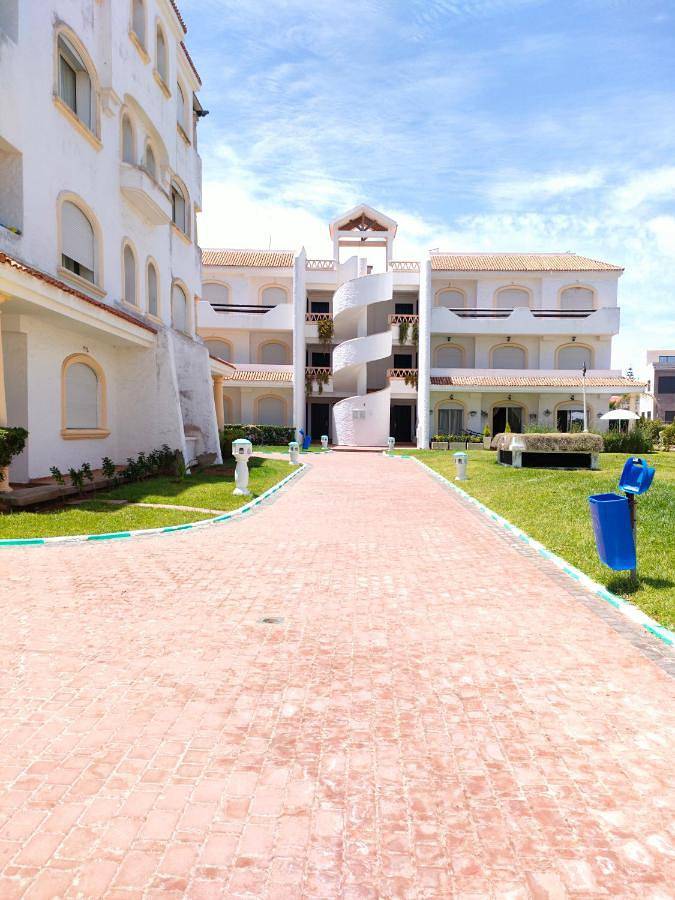 Gîte pour 6 personnes, avec vue et terrasse ainsi que piscine et jardin dans Sidi Rahal - 4