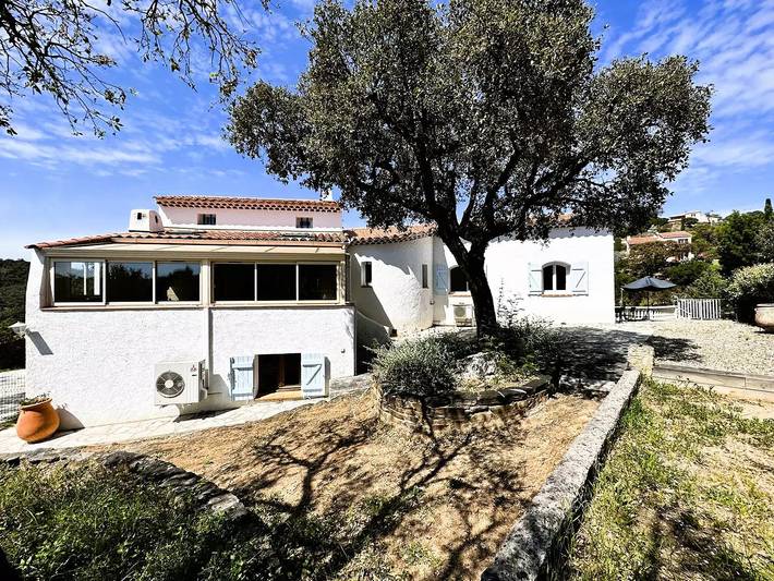 Villa pour 8 personnes, avec jardin et piscine à La Londe-les-Maures - 4