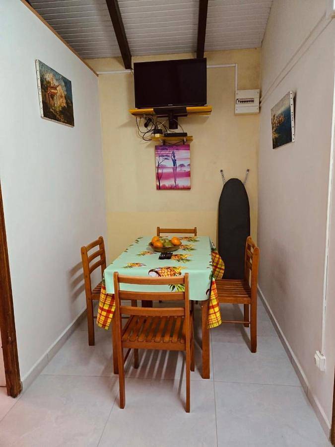 Location de vacances pour 4 personnes, avec terrasse et jardin dans La Soufrière - 4