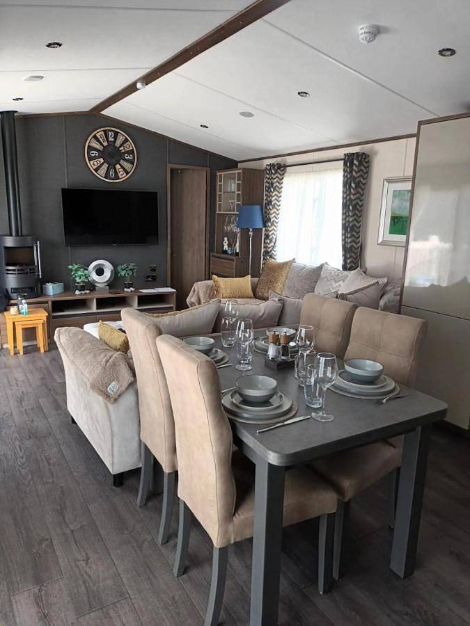 Holiday rental for 4 people, with garden and pool in Camber Sands