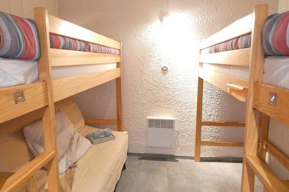 Ganze Wohnung, Gemütliches Studio für 6 Personen mit Südbalkon in Piau-Engaly in Piau-Engaly, Aragnouet