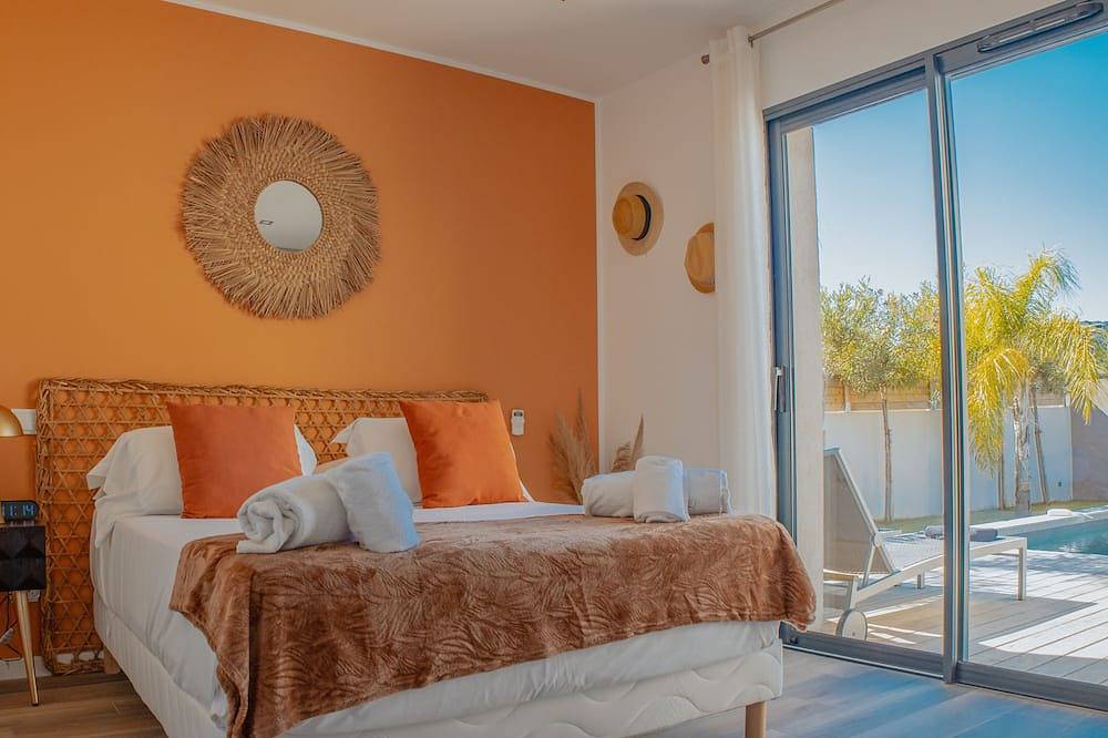 New luxury villa with top-of-the-range fittings, swimming pool & garden in Venzolasca, Región de Corte