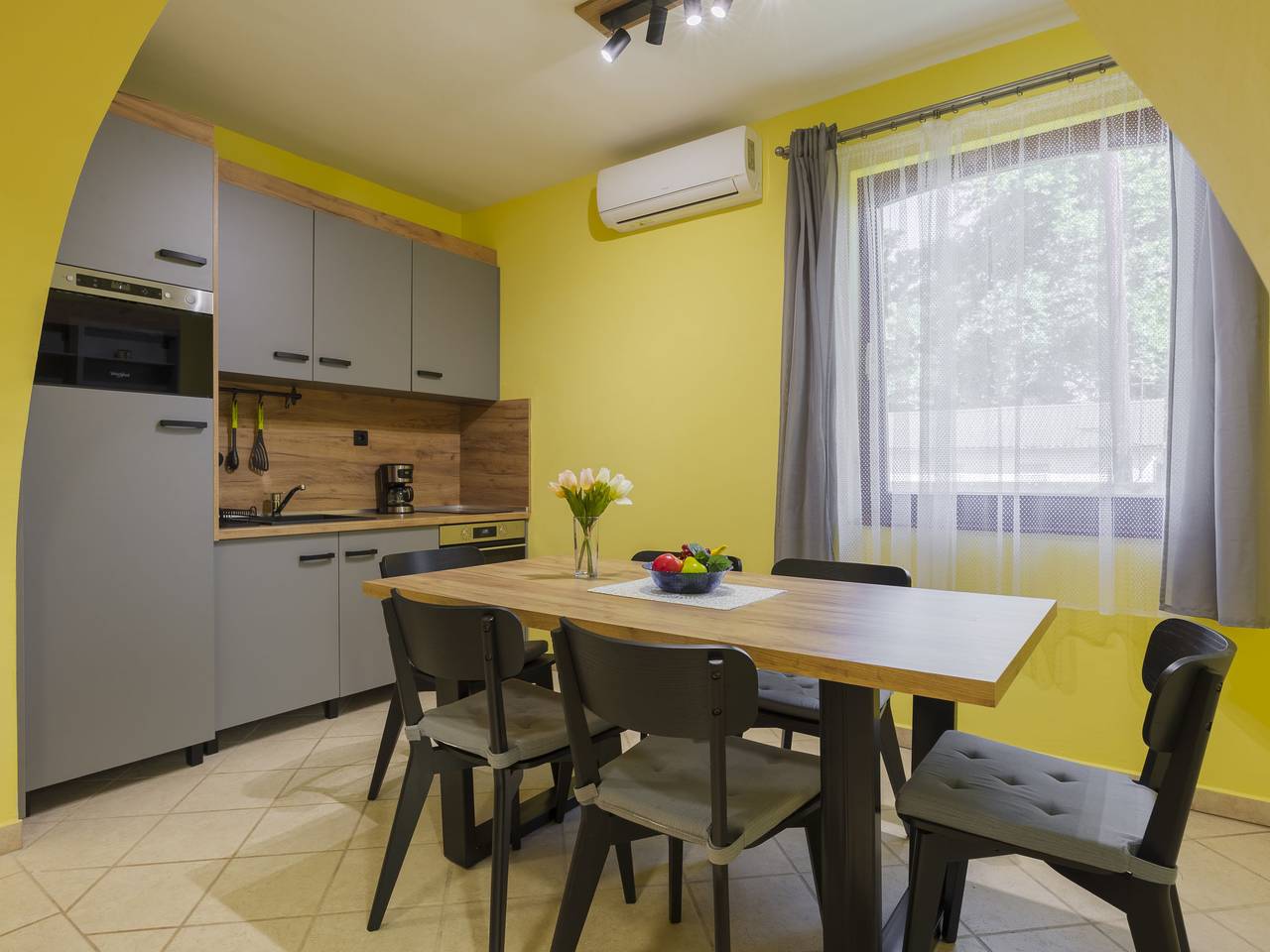 Ganze Wohnung, Jókai in Balatonszarszo, Plattensee Südufer