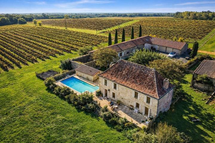 Villa pour 8 personnes, avec jardin, animaux acceptés