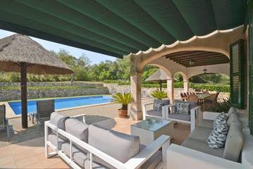 Chalet in Petra, Interior de Mallorca für 12 