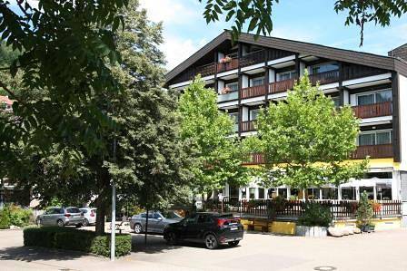 Hotel Pflug - Doppelzimmer Komfort mit Dusche/Bad und Wc in Ottenhöfen im Schwarzwald, Achertal