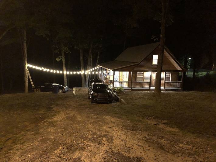 Log cabin for 8 people, with balcony and yard in Mississippi