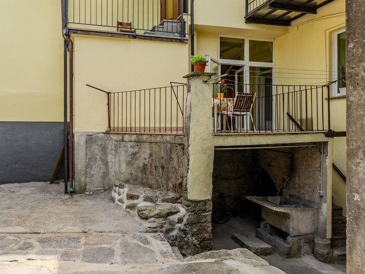 Ferienwohnung für 4 Personen, mit Terrasse in Gemeinde Porlezza