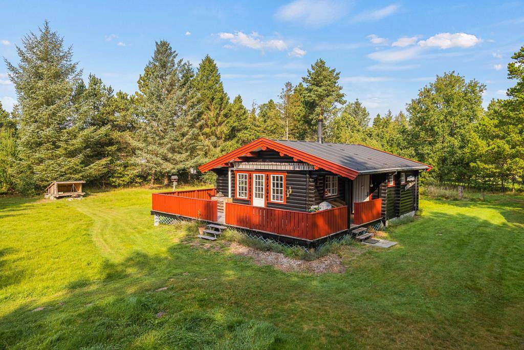 Uriges Ferienhaus im Wald – Natur pur in Varde