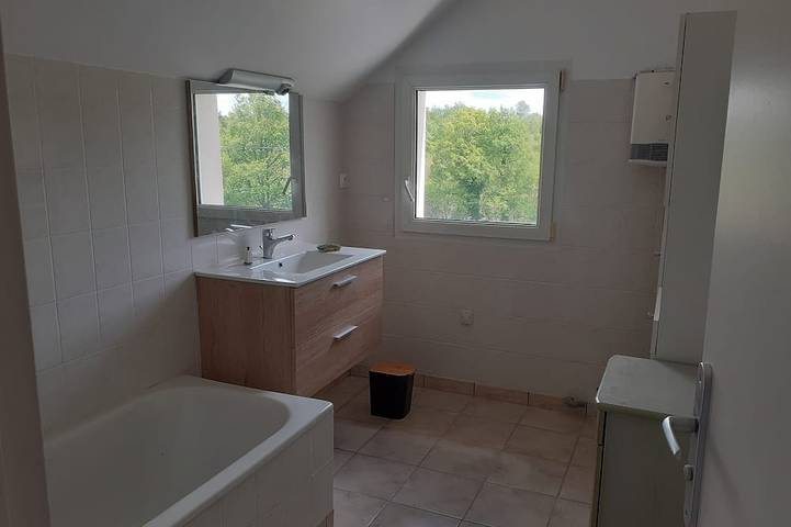Gîte pour 2 personnes, avec terrasse et jardin à Camors - 3
