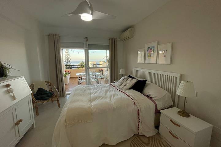 Lovely Townhouse With sea View Close to the sea in Cabopino - Marbella in Urbanizacion Calahonda, Mijas