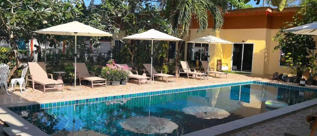 Hôtel pour 3 personnes, avec piscine et jardin