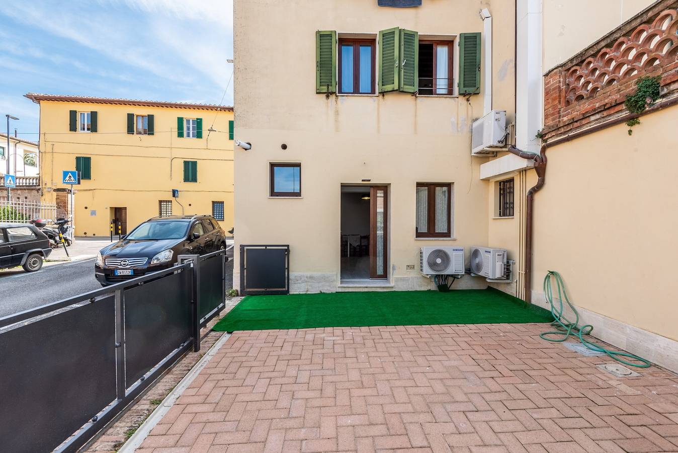 Apartamento entero, Apartamento 'La Porta Del Palio' con terraza privada, Wi-Fi y aire acondicionado in Siena, Provincia de Siena