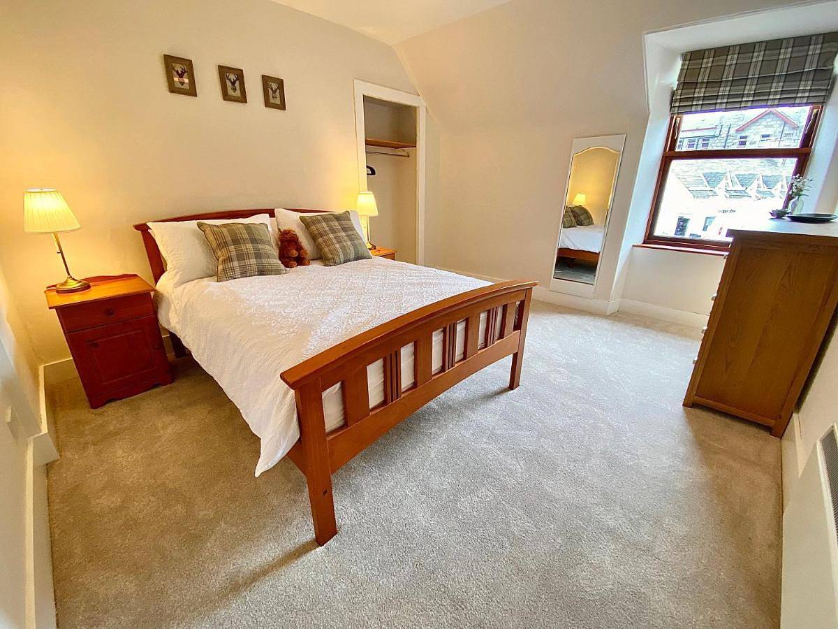 Entire apartment, Two-Bedroom Apartment in Braemar, Cairngorms National Park