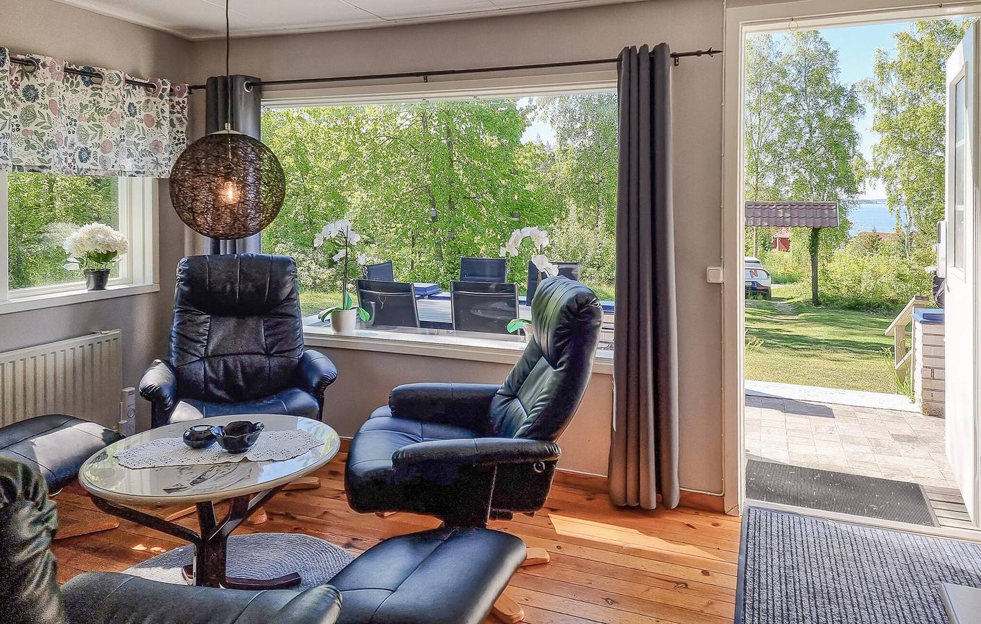 Ferienhaus für 6 Personen mit Terrasse in Lidköping, Vänern