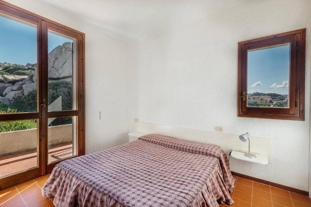 Appartamento intero, Appartamento con vista mare e splendida terrazza in Baia Santa Reparata, Santa Teresa Gallura