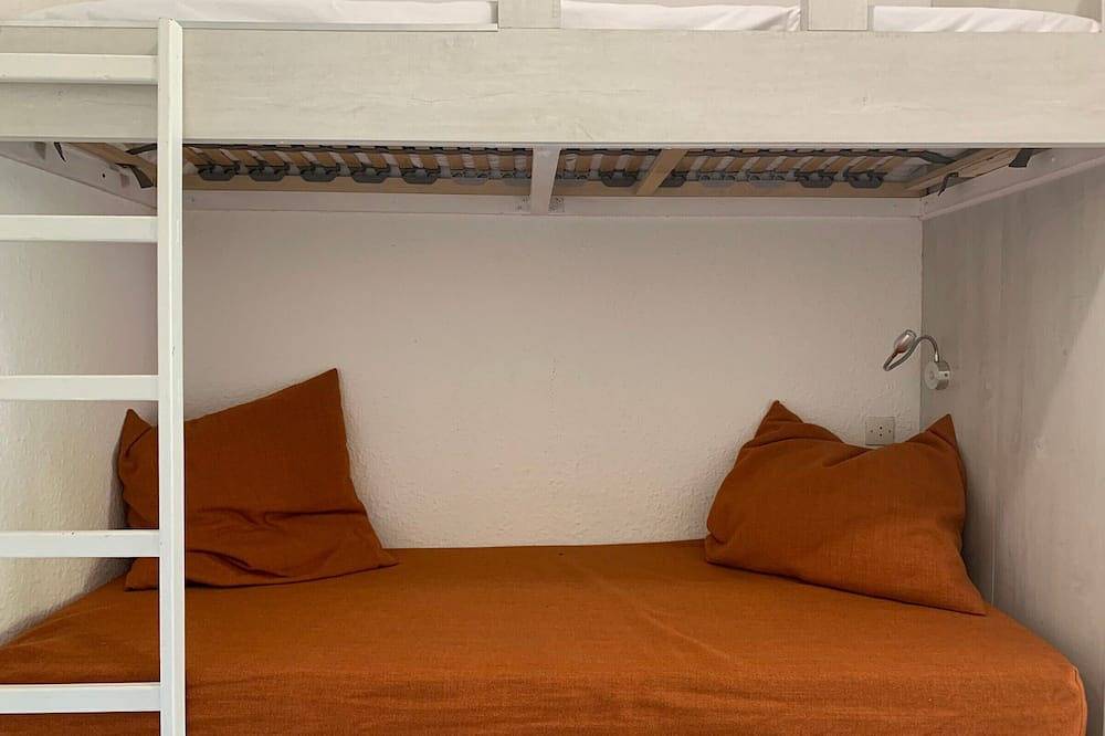 Entire apartment, Renovated studio 4/5 ppl, south balcony, Pra Loup in Pra-Loup, Uvernet-Fours