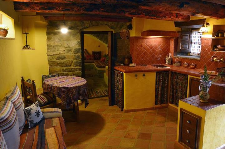 Apartamento para 2 personas, con terraza en Broto