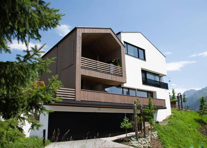 Vakantieappartement voor 5 personen, with terras and uitzicht as well as sauna in Serfaus