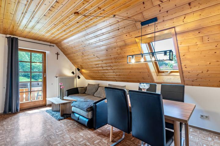 Ganze Wohnung, Ferienwohnung 'Gießler' mit Bergblick, Privatem Garten und Wlan in Nordrach, Mittlerer Schwarzwald