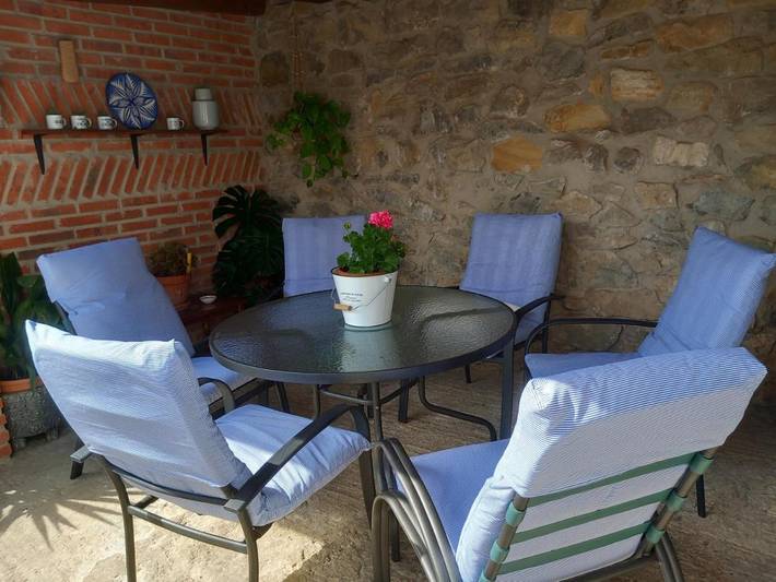 Hostal para 10 personas, con jardín y vistas - 1