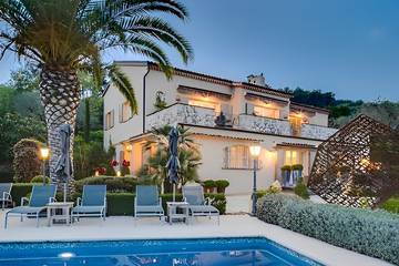 Chambre d’hôte pour 2 personnes, avec piscine et jardin dans les Alpes maritimes