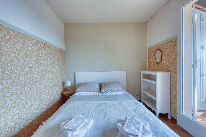 Ganze Wohnung, Ferienwohnung für 6 Personen mit Terrasse in La Ciotat, Marseille und Umgebung