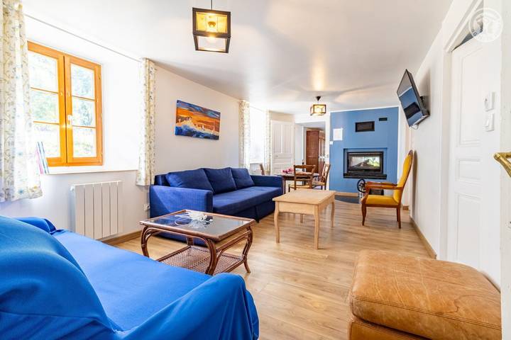 Gîte pour 8 personnes, avec jardin et terrasse