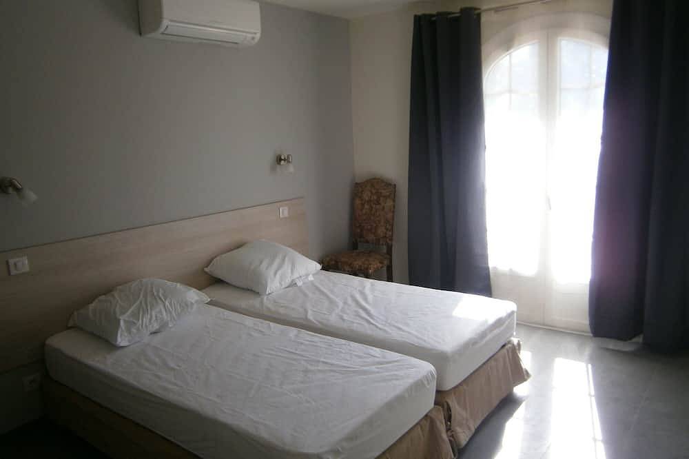 Appartamento intero, Stunning nuovo affitto, 3 camere da letto, 400 m spiaggia e dai negozi, tranquillo. in Grosseto-Prugna, Ajaccio e dintorni