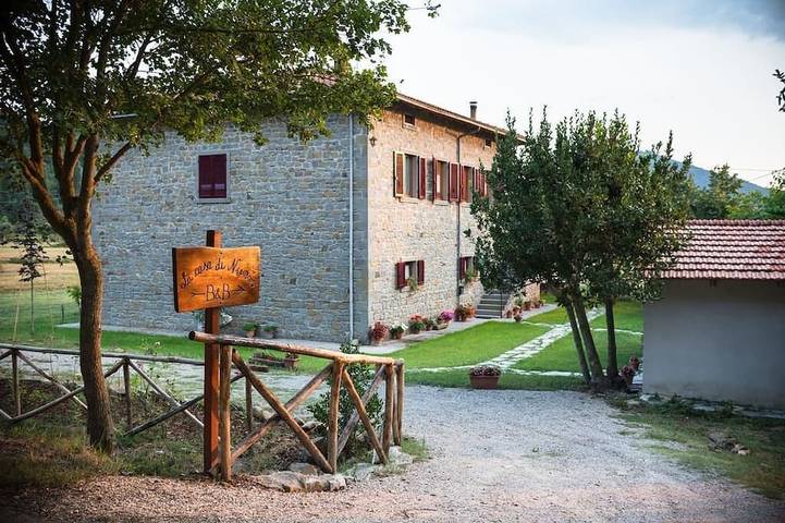 Ruhiges ländliches Ferienhaus in der Nähe von Cortona in Tuoro sul Trasimeno, Lago Trasimeno
