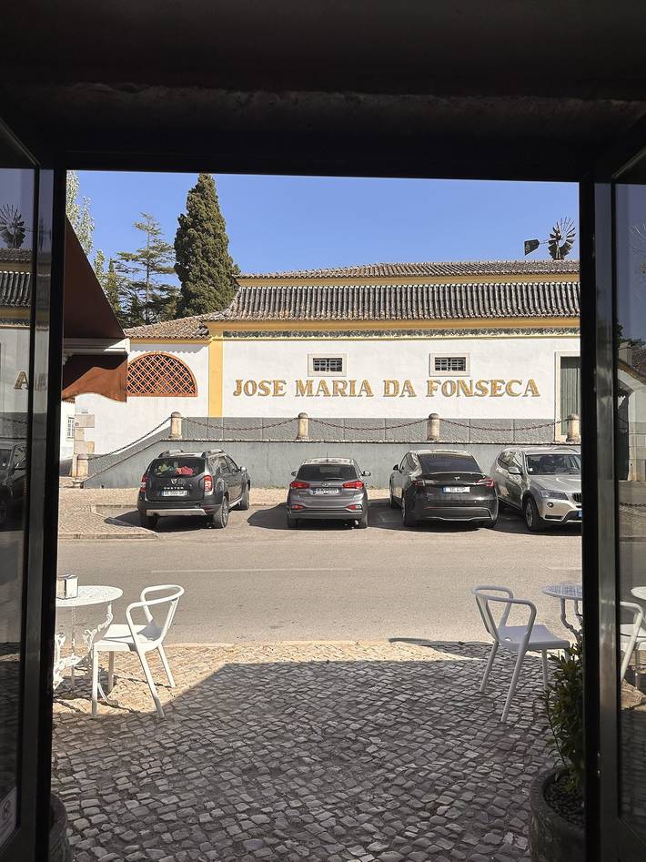 Location de vacances pour 7 personnes, avec piscine ainsi que jacuzzi et jardin, adapté aux familles à Setúbal - 3