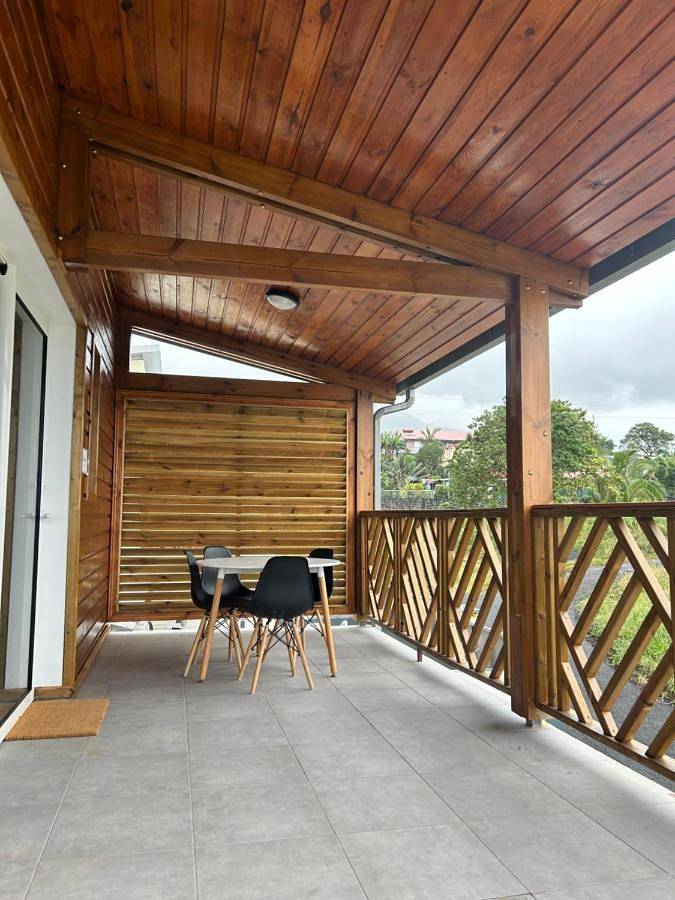 Gîte pour 4 personnes, avec terrasse et vue dans Sainte-Rose (La Réunion) - 3