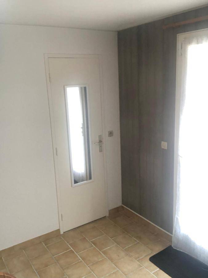 Location de vacances pour 4 personnes, avec piscine ainsi que vue et jardin à Passa - 4