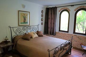 Villa für 4 Personen in Donji Morinj, Montenegro, Bild 1