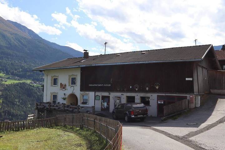 Ferienwohnung für 4 Personen, mit Terrasse in Grins