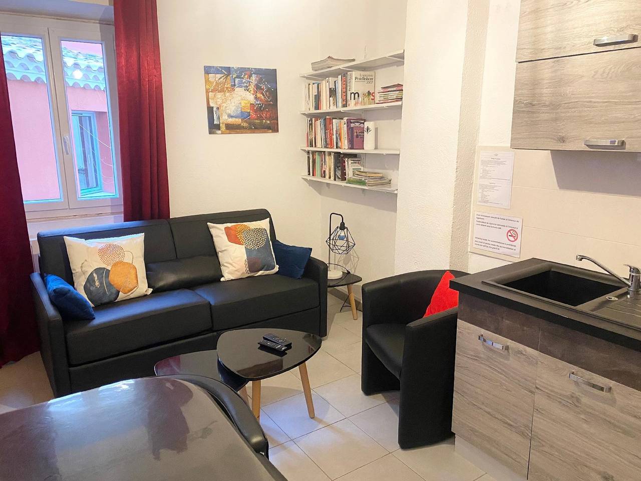 Ganze Ferienwohnung, Alèzans Nebengebäude im Zentrum von Salon-de-Provence in Salon-de-Provence, Aix-en-Provence und Umgebung
