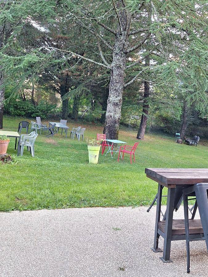 Gîte pour 2 personnes, avec vue ainsi que terrasse et jardin à La Chapelle-en-Vercors - 3