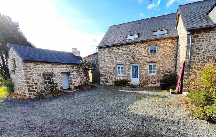 Location de vacances pour 8 personnes, avec jardin et piscine ainsi que jacuzzi et bassin pour enfant, adapté aux familles à Hambers - 3