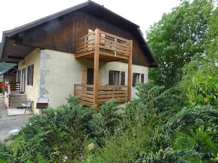 Gîte pour 4 personnes, avec jardin à Le Châtelard