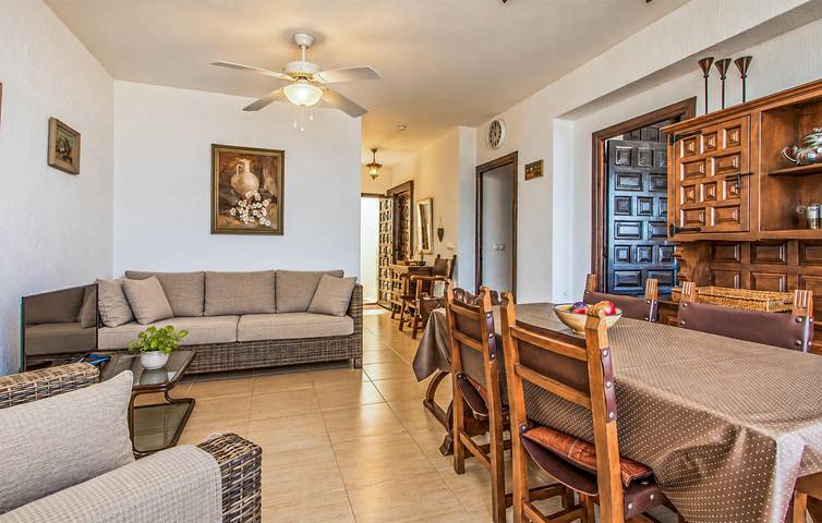 Ganze Ferienwohnung, 1km zum Strand: 78qm Apartment mit Terrasse & Parkplatz in Playa Honda (Costa Cálida), Cartagena