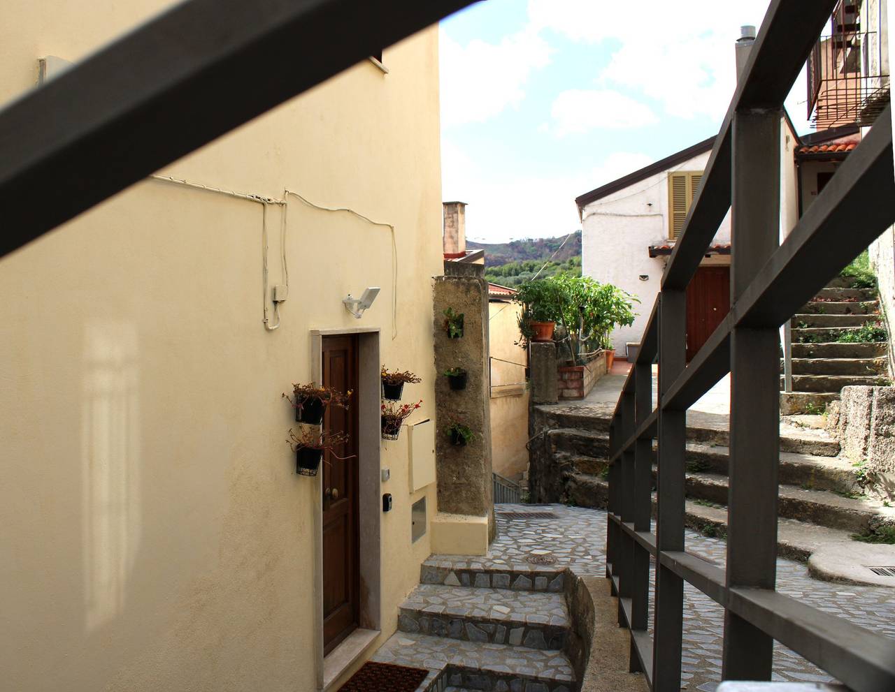 Ganze Wohnung, Lumira Vista – Maisonette mit Panoramablick im historischen Borgo von Sangineto in Sangineto, Tyrrhenische Küste Kalabrien