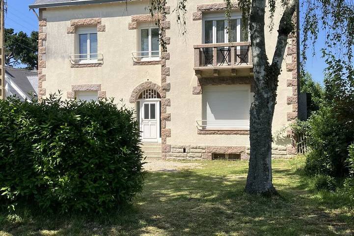 Appartement entier, Appartement de  38  m2 au sein d'une petite  résidence avec jardin in Pont-l'Abbé, Côte de Cornouaille