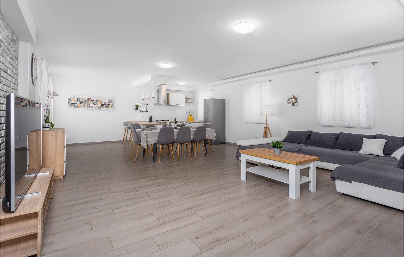 Reizende Ferienwohnung mit 2 Schlafzimmern und Pool, nahe dem Stadtzentrum von Kras in Kras, Krk