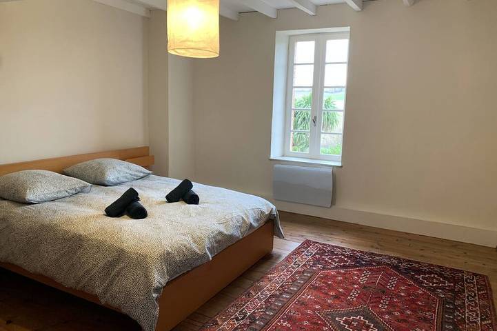 Pretty renovated farmhouse in Belleserre, Región de Castres